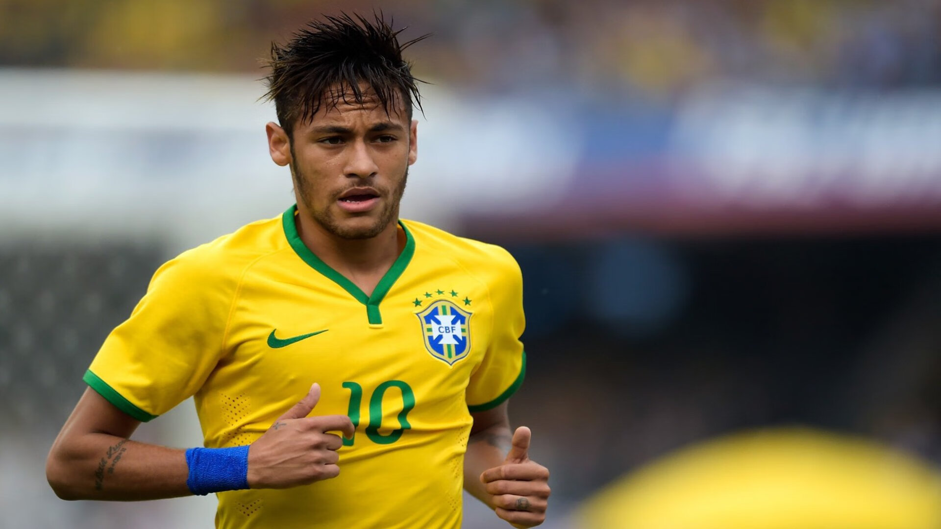 乐鱼体育-山东泰山半决赛血战切尔西，德约科维奇砍下15记关键球，全场沸腾