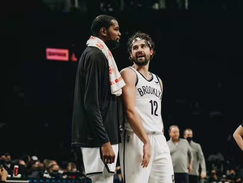 乐鱼体育-杨瀚森nba常规赛首秀  第2张